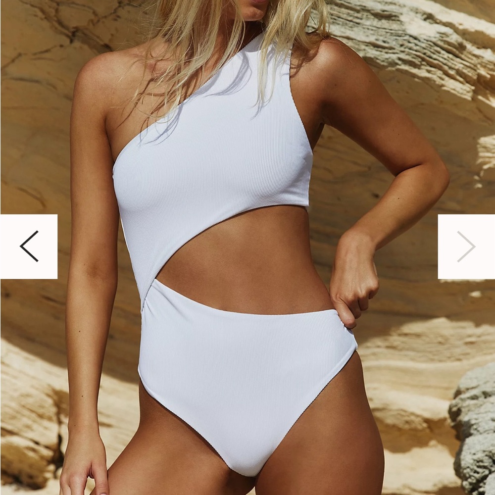 Beach Riot Celine One Piece